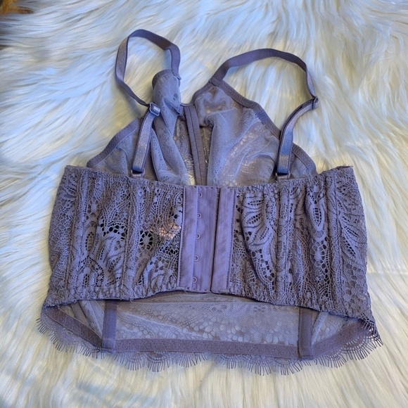 NWT Very Sexy Eyelash Lace High Neck Bralette - Picture 4 of 8